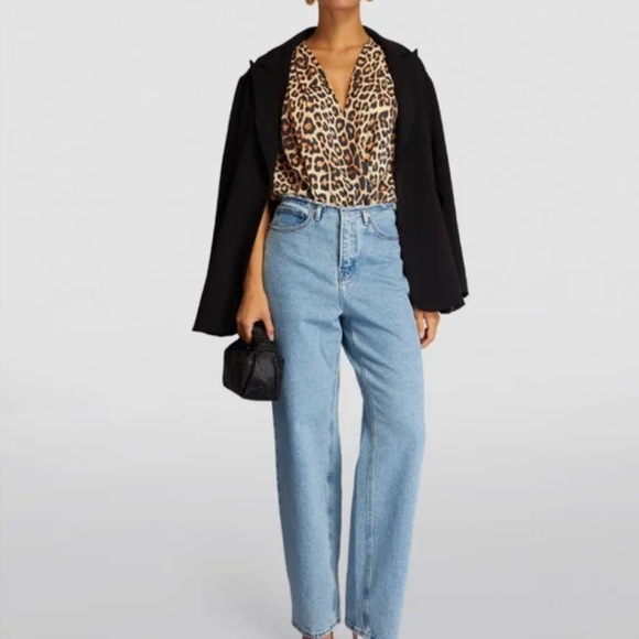 NWT Good American Georgette Wrap Front Bodysuit Good Leopard003 - Picture 2 of 15